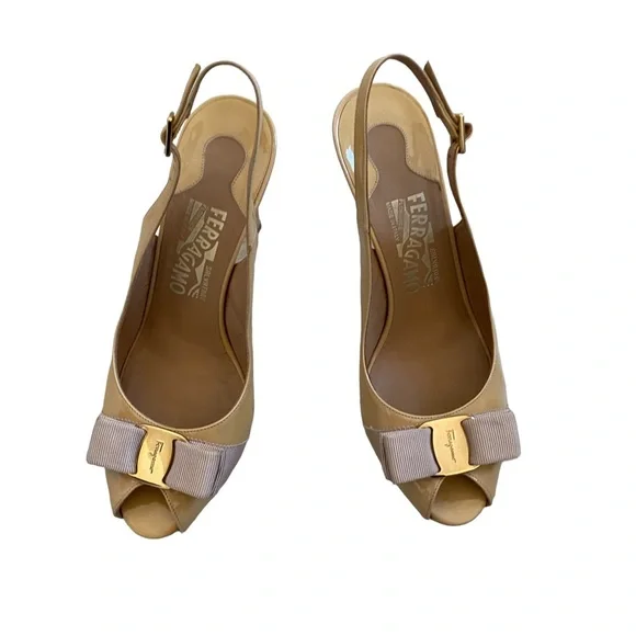 Salvatore Ferragamo beige nude peep toe slingback pumps w bow detail size 7 4”